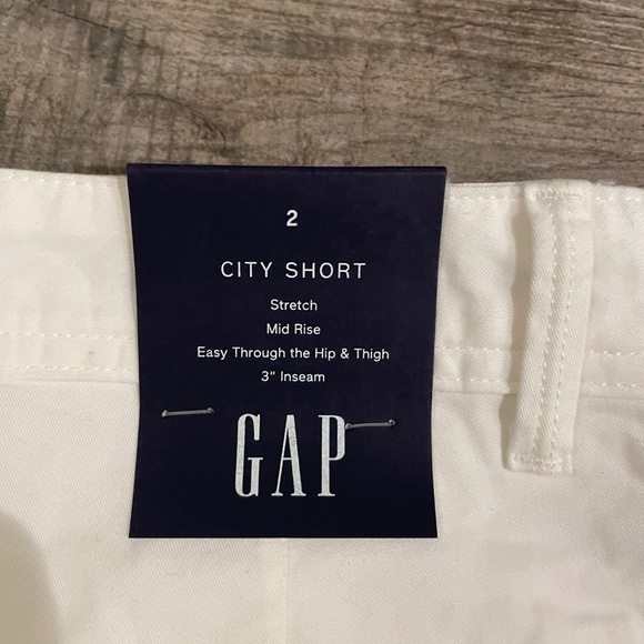 ❤️ GAP WHITE CITY SHORT SIZE 2 new - Picture 5 of 6